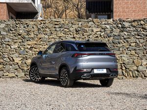 Baic Beijing X7 Luxury Suv 5 Puertas 5 Asientos 1.5td 7dctlv3 Made China Nueva Condición Caja de Cambios Automática Awd Izquierda Euro Vi Cuero - Product Image 4