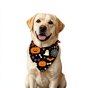 Pañuelos Personalizados de Halloween para Perros con Estampado de Fantasmas, Calabazas y Arañas, Bufanda para Mascotas, Accesorio de Disfraz al por Mayor - Product Image 1