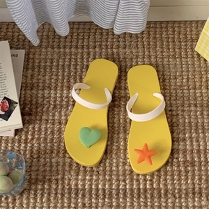 Tongs de créateur pour l'été, tongs de plage pour étudiantes, chaussures décontractées pour femmes pour les vacances en plein air - Product Image 4