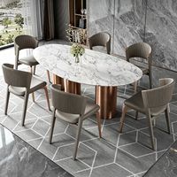 Chaise de salle à manger de restaurant moderne de luxe avec structure en acier inoxydable doré et coussin en cuir pour usage en banquet