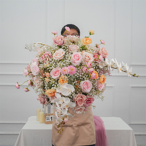 Prix de gros Nouveau design Arrangements floraux en soie rose pour toile de fond de scène de demande en mariage - Product Image 3