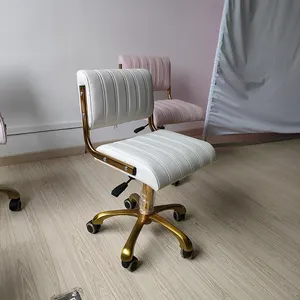 Modern beyaz deri altın taban tırnak salonu Spa küçük dışkı lüks döner pedikür dışkı sandalyeler Tech için tekerlekler ile
