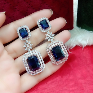 Jaipur ต่างหูเพชรอเมริกันส่องประกายใหม่ทันสมัยสไตล์ชาติพันธุ์สำหรับสวมใส่สบายๆและสำนักงานทำด้วยมือในอินเดีย - Product Image 2