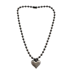 مجوهرات كورية مخصصة بسيطة حبات قلادة سوداء على شكل قلب - Product Image 3