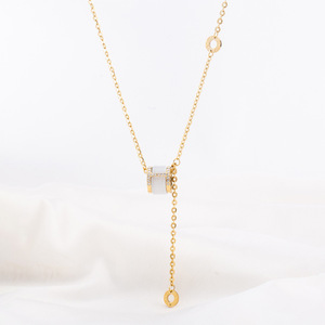 Collier Yunnique géométrique en alliage de zinc plaqué or avec pierre œil-de-chat sertie clos et diamant, chaîne de corps tendance pour usage quotidien - Product Image 1