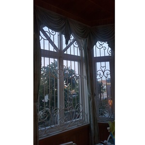 Marco de Ventana de Hierro Forjado Estilo Francés con Diseño Vertical de Acero, Aislamiento Térmico en Negro y Blanco, Soporte para Proyectos 2D y 3D - Product Image 1