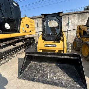 Chargeur sur pneus Cat 246D d'occasion à bas prix Charge nominale de 6 tonnes avec moteur et composants de la boîte de vitesses - Product Image 2