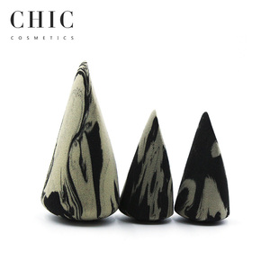 Éponge sans latex en forme de serpent directement à l'usine de haute qualité or noir maquillage bouffée d'eau expansible grand visage mélangeur à double usage - Product Image 1