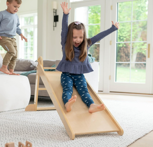 Tobogán y Escalera de Madera Plegable 2 en 1 para Niños, Rampa de Escalada de Madera de Doble Cara para Actividades en Interiores - Product Image 6