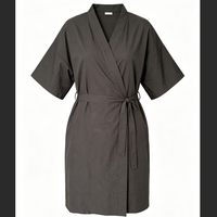 Robe de client haut de gamme pour salon de coiffure, cape de coiffure, robe de barbier pour coiffure, vêtements de salon, marque privée