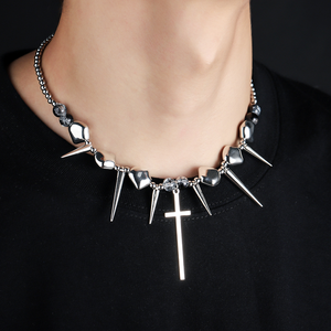 Collana Punk esagerata con rivetto incrociato irregolare Hip Hop Trendy catena da uomo industriale decostruzione asimmetrica - Product Image 5