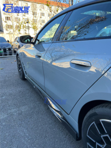 Becquet latéral en fibre de carbone de style SQ de haute qualité pour <span class=keywords><strong>BMW</strong></span> Série <span class=keywords><strong>4</strong></span> berline I4 G26 2021+ Jupes latérales en fibre de carbone - Product Image 3