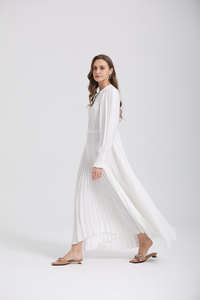 Robe longue décontractée pour femmes, robe maxi d'été blanche unie, design ample et écologique - Product Image 2