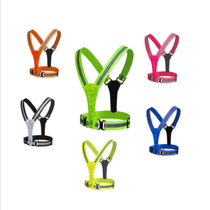 Gilet réfléchissant à LED haute visibilité pour adultes, vêtements pour le travail ou la course en extérieur, avec sangle élastique et ruban lumineux - Product Image 5