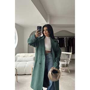 Abrigo de Mujer Verde con Botones y Detalle de Bolsillo Frontal - Product Image 2