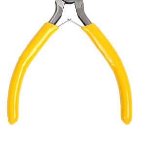 คีมตัดลวดด้ามเหลือง ขนาด 4.5 นิ้ว ทำจากเหล็กโครเมียมวาเนเดียม สำหรับตัดสกรูขนาดเล็กและตัดลวด - Product Image 4