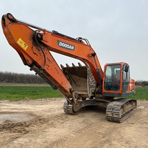 Peinture d'origine utilisée sur l'excavatrice Doosan DX225LC-9C de 22,5 tonnes. Mini-excavatrice d'occasion pas chère, grande excavatrice DOOSAN DX225 300lc DX150 DX215 en vente. - Product Image 4