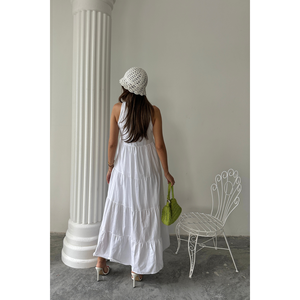 Vestido de Novia de Lino Blanco sin Mangas con Detalle de Llama Larga, Elegante y con Estilo - Product Image 1