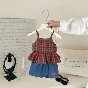 Completo estivo 2026 per bambine: Top scozzese senza spalline in stile coreano e <span class=keywords><strong>pantaloncini</strong></span> in denim - Product Image 4