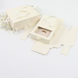Mojiu Custom logo Printed 350gsm Paper Cardboard Rings Jewelry <b>Gift</b> <b>Boxes</b> - Product Image 3