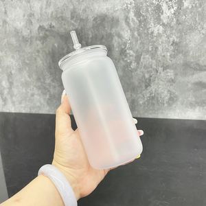 Lata de Refresco de Plástico Esmerilado de 16 oz con Forma Infantil, Reciclable, Libre de BPA, con Tapa y Pajita para Envolturas UV DTF - Product Image 3