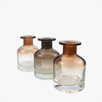 Bouteille en verre cylindrique vide Hongsheng, dégradé blanc intense, 200 ml, pour diffuseur d'aromathérapie, avec bouchon et bâtonnets en rotin, vente en gros usine pour la maison