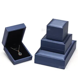 专业工厂包装卡塑料盒和豪华皮革黑色珠宝卷起盒