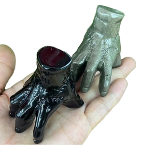 Venta al por mayor artesanías de cristal natural tallado a mano Yooperlite miércoles mano mágica cosa para decoración de Halloween - Product Image 2