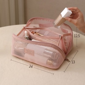กระเป๋าใส่เครื่องสำอางแบบพกพาอเนกประสงค์ขนาดใหญ่  กระเป๋าเครื่องสำอางแบบตาข่ายโปร่งลายตัวอักษร  เป็นมิตรกับสิ่งแวดล้อม - Product Image 4