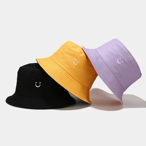 Chapeau Bob Réversible à Motif Smiley Unisexe – Casquette de Pêcheur Double Face pour Couples – Chapeau de Soleil Tendance Urbaine - Product Image 1