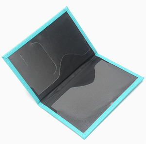 Funda de Pasaporte de Cuero PU de Color Sólido con Logotipo Personalizado, con Porta Tarjetas de Crédito y sin Cierre, para Viajes - Product Image 6