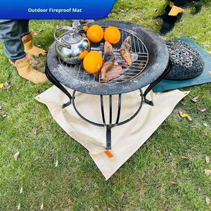 Alfombra Ignífuga para Exteriores con Aislamiento Térmico 80x80cm |   Manta Ignífuga de Fibra de Vidrio para Barbacoa, Camping y Protección Contra Incendios - Product Image 3