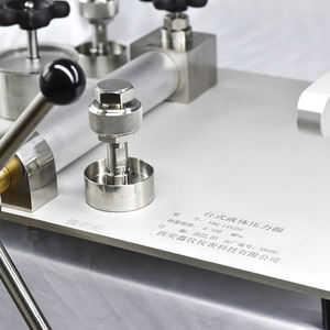 1600 Bar masaüstü mikro basınç pompası basıncı ölçüm aletleri masaüstü sıvı basınç kaynağı - Product Image 2