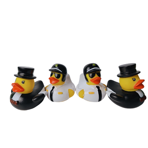 Juguetes de Baño de Goma con Forma de Pato de Uniforme de Policía para Niños, Juguetes de Bañera Personalizados con Diseños de Patrones Exclusivos - Product Image 1