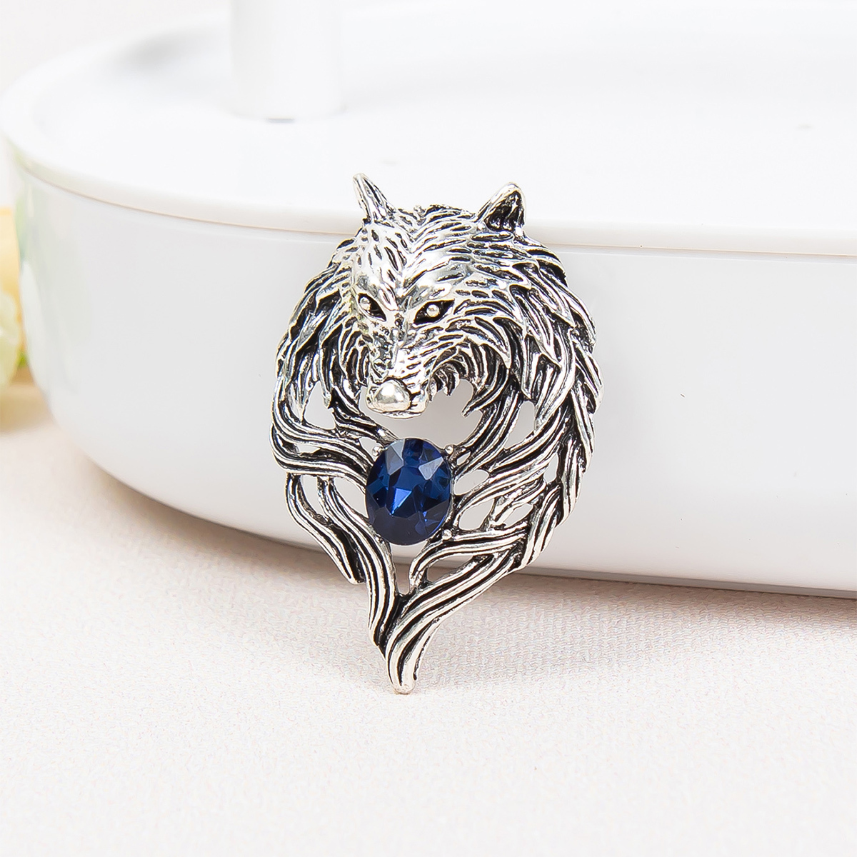 MIXIA Vintage Wolf Head Lapel Brooch Pin - Antique Gold Animal Jewelry For Men & Women - View #13
