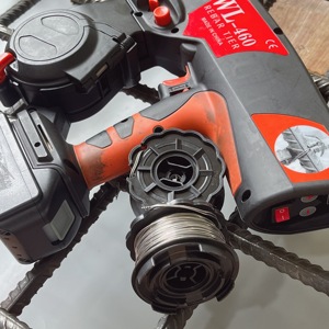 เครื่องมัดเหล็กเส้น Wl-460 ใช้งานง่ายเพียงคลิกเดียว ใช้พลังงานแบตเตอรี่ เหมาะสำหรับงานก่อสร้างหลากหลายสภาพ - Product Image 3