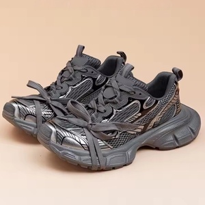 Chaussures de sport légères à lacets en maille de haute qualité, design rendu en maille, Baleciagas. Chaussures de course pour hommes de marque originale de créateur - Product Image 5