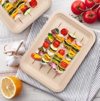 Assiettes rectangulaires jetables en bagasse de canne à sucre avec plateau pour les fêtes d'anniversaire de mariage et le camping
