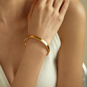 Bracelets jonc en acier inoxydable plaqué <span class=keywords><strong>or</strong></span> 18 carats avec zircone cubique, bracelets jonc ovales en cristal éternel dorés pour femmes - Product Image 3