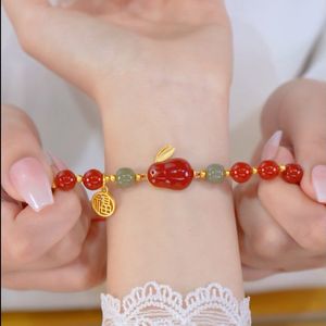 Fashion Imitation Jade <b>Red</b> Rabbit <b>Bracelet</b> Natural Crystal Gemstone Beads Gold Handmade Vintage <b>Red</b> Agate <b>Bracelet</b> - Product Image 2