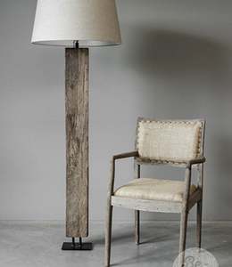 Beautiful Rustic Wooden Tree Trunk Floor Lamp New Design Country Cottage Outdoor Decorative <b>Chestnut</b> Finish Office Art Decor - Product Image 1