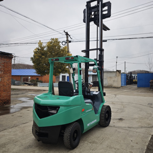 Chariot élévateur diesel Mitsubishi FD30 3 tonnes, levage 3m, 4x4, modèle 2023, occasion, garantie 1 an, origine Japon - Product Image 3