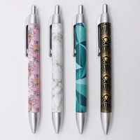 Stylo bille promotionnel en plastique avec impression personnalisée sur le corps, clip argenté, stylo rétractable pour le bureau et l'école