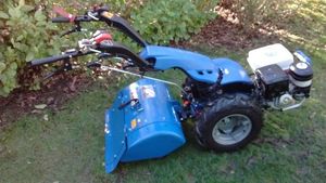Italia BCS  mini-cultivador powersafe  motocultor con aperos multifunciones - Product Image 3