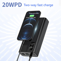 Power Bank 30000mah avec affichage numérique 4USB + Type C 5 sorties 22.5W Portable haute capacité charge super rapide Batteries externes