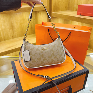 Borse da Donna di Lusso Firmate con Stampa a Motivo C, Borsa Classica in PU con Stampa Carrozza e Cavallo, Borsa Monogramma, Borsa a Tracolla - Product Image 1