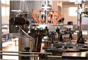 Equipo de barril de doble cabezal eléctrico <span class=keywords><strong>Hermann</strong></span> Suministro directo de fábrica para agua de bebida para vidrio PLC para aplicaciones de cerveza - Product Image 4