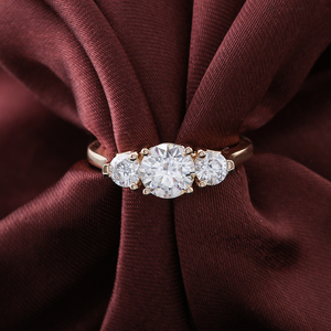 Hot Sale Fine Jewelry Engagement Wedding <strong>Rings</strong> 18k 14k 10k Solid Gold Round Brilliant Cut <strong>Moissanite</strong> Diamond <strong>Rings</strong> for Women <strong>Men</strong> - Product Image 1