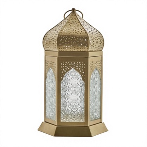 Lanterne marocaine artisanale en métal, finition couleur or, décoration pour mariage, festival, maison, jardin, porte-bougie à suspendre - Product Image 1