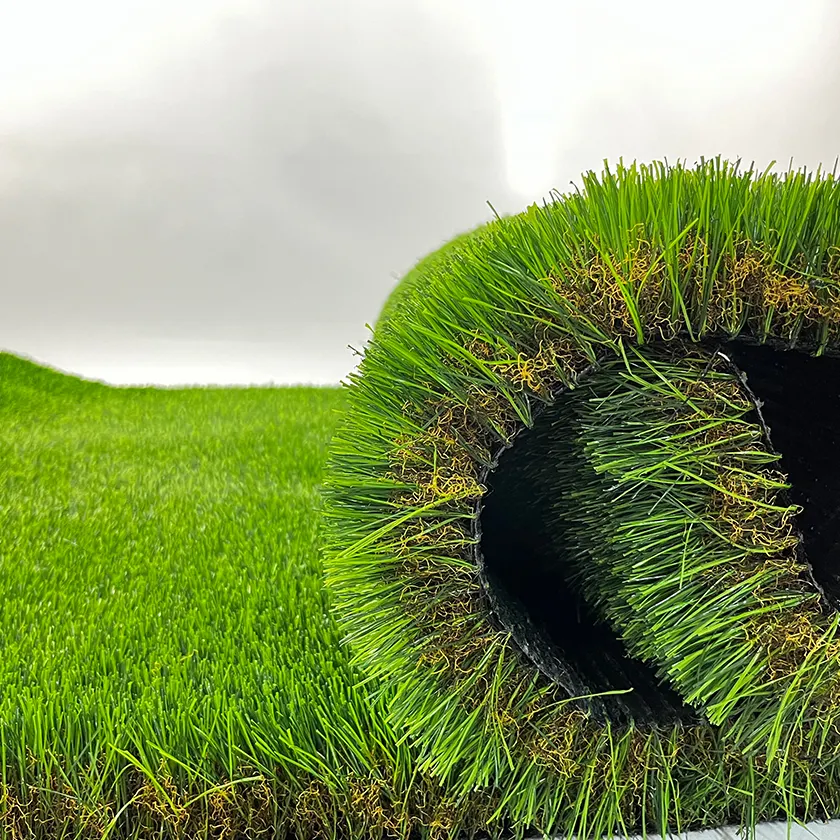 Fabricante 30mm/40mm césped jardín/paisaje plástico imitación hierba alfombra césped sintético precio césped artificial